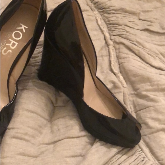 Michael kors wedges. Size 7.5 - Picture 2 of 2